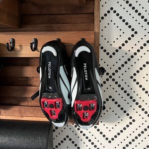 Peloton shoes size 44